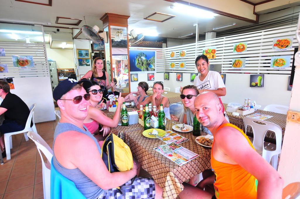 October Hostel Phi Phi Værelse billede