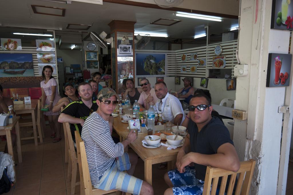 October Hostel Phi Phi Eksteriør billede
