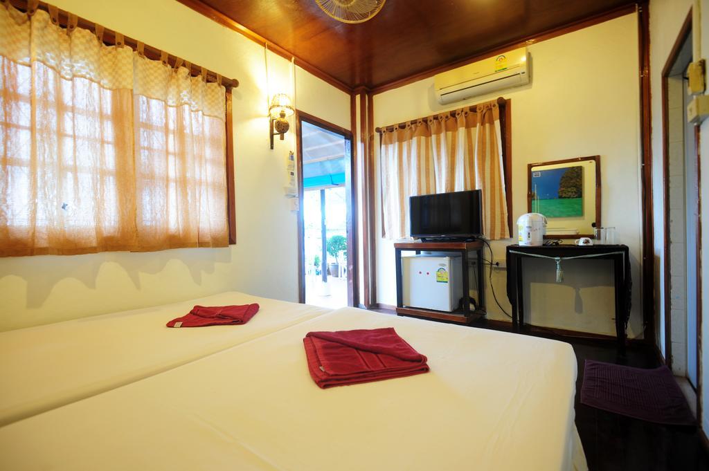 October Hostel Phi Phi Eksteriør billede