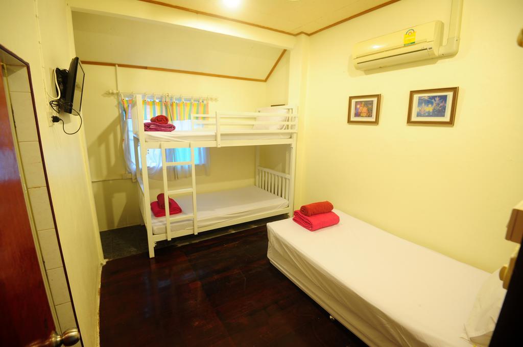 October Hostel Phi Phi Eksteriør billede