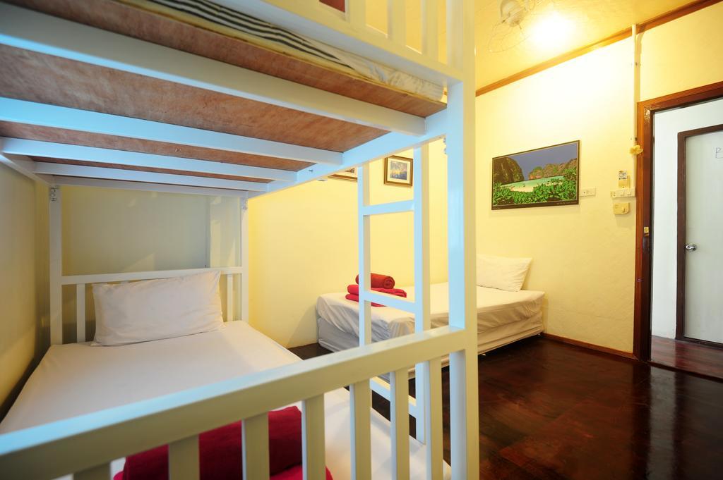 October Hostel Phi Phi Eksteriør billede